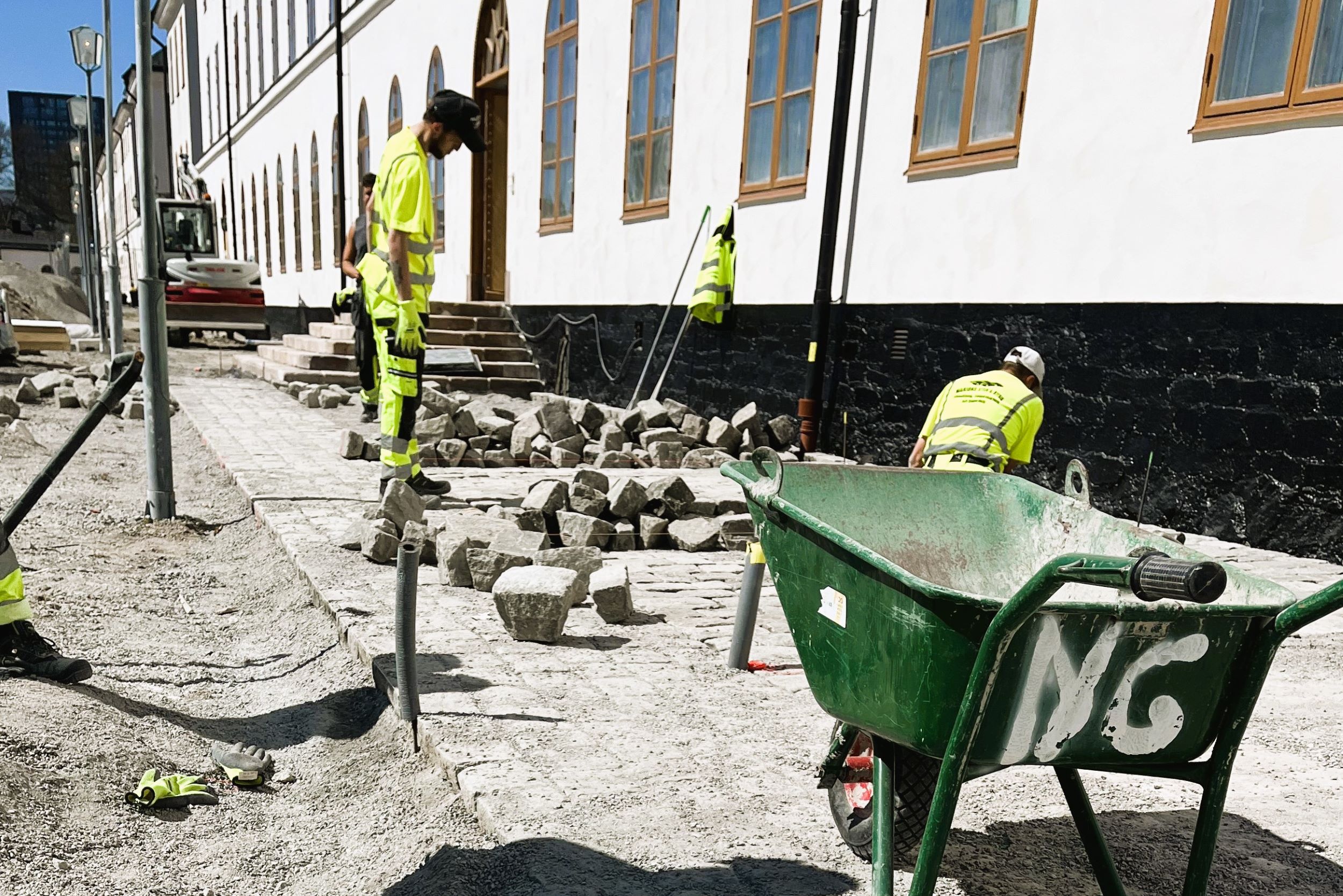 Stenläggning vid Karlsbergs slott, Överunder Mark